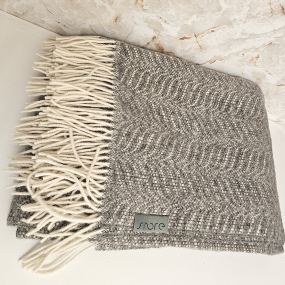 Fibre By Auskin Wool Fringed Throw Blanket - Picture 12 of 14